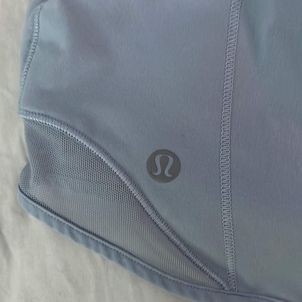 Lululemon Hotty Hot Shorts - Picture 3 of 4